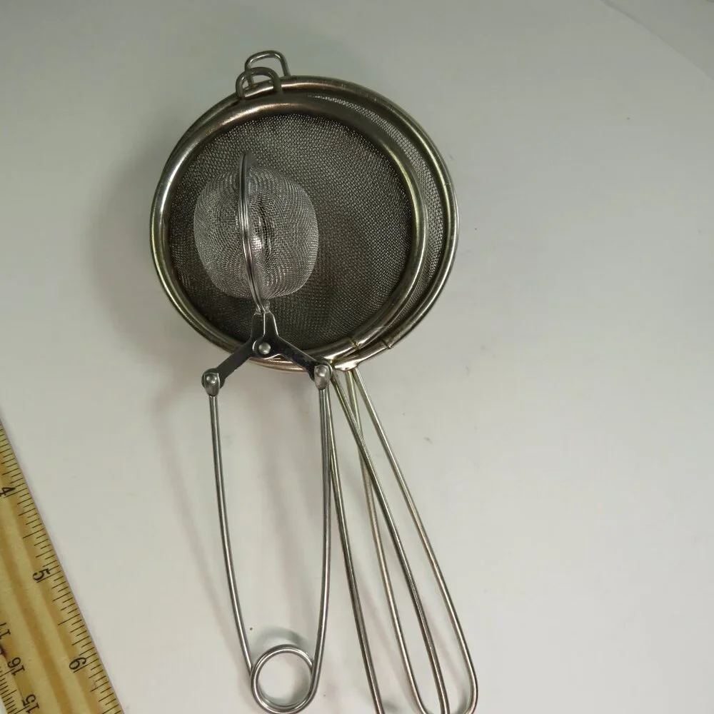 Fine Mesh Strainers (3) in three sizes Metal Handles Kitchen / Craft Tools